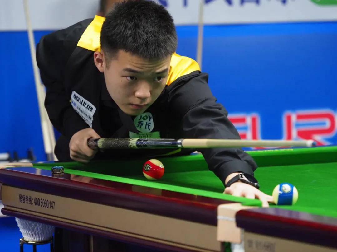 中走过了艰 中走过了艰