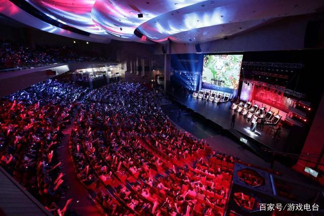 亚洲男子足 亚洲男子足